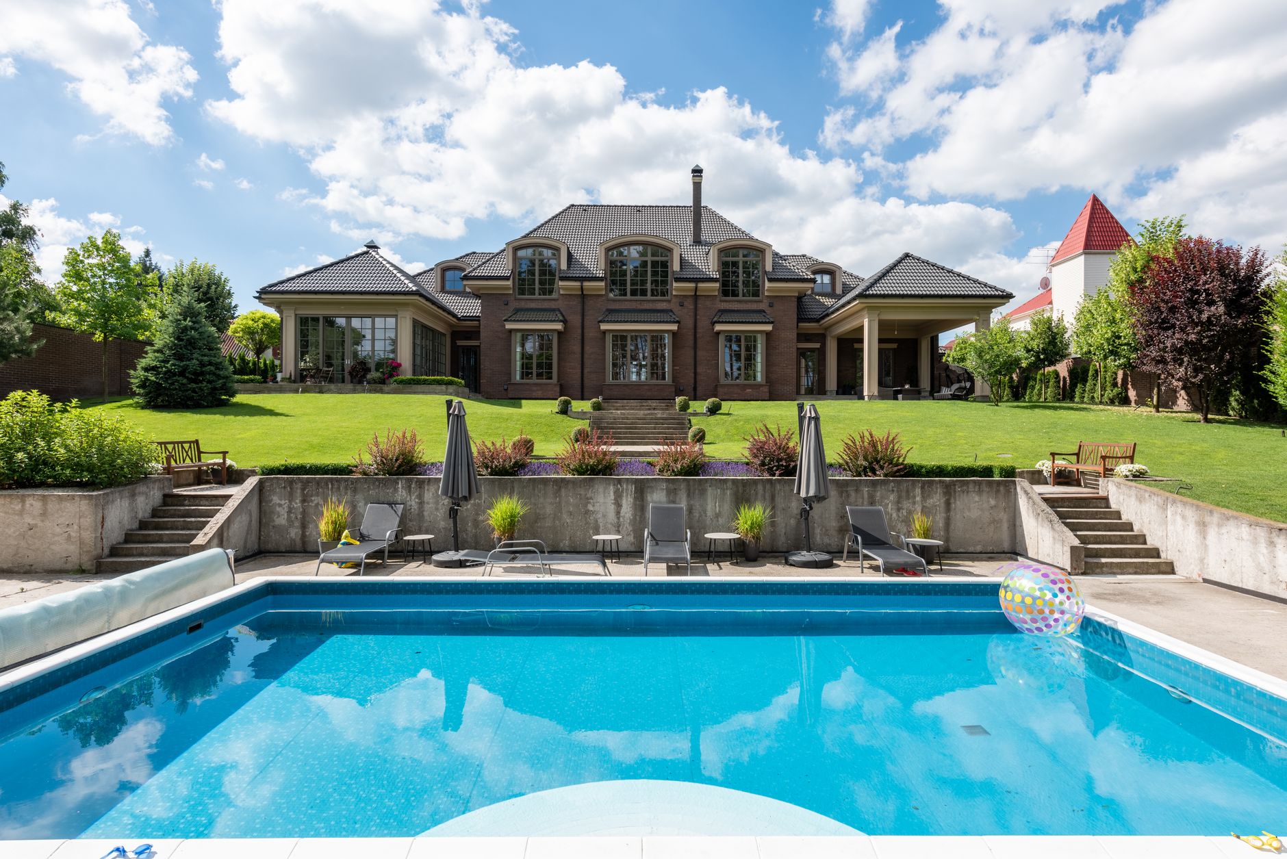 Luxury high end homes featuring premium finishes and sophisticated architectural design